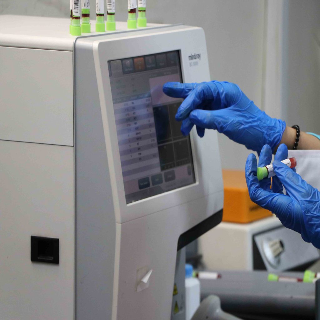 دستگاه MINDRAY​ آزمایشگاه